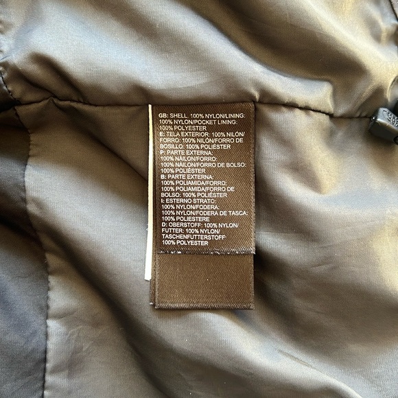 NorthFace Men’s 3 in 1 coat. Gray/Blk, Sz S, Waterproof shell detachable puffer - Picture 14 of 16